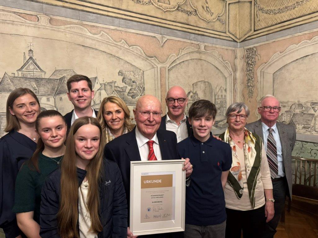 Ehrenring für Herrn Weyland Otto sen.